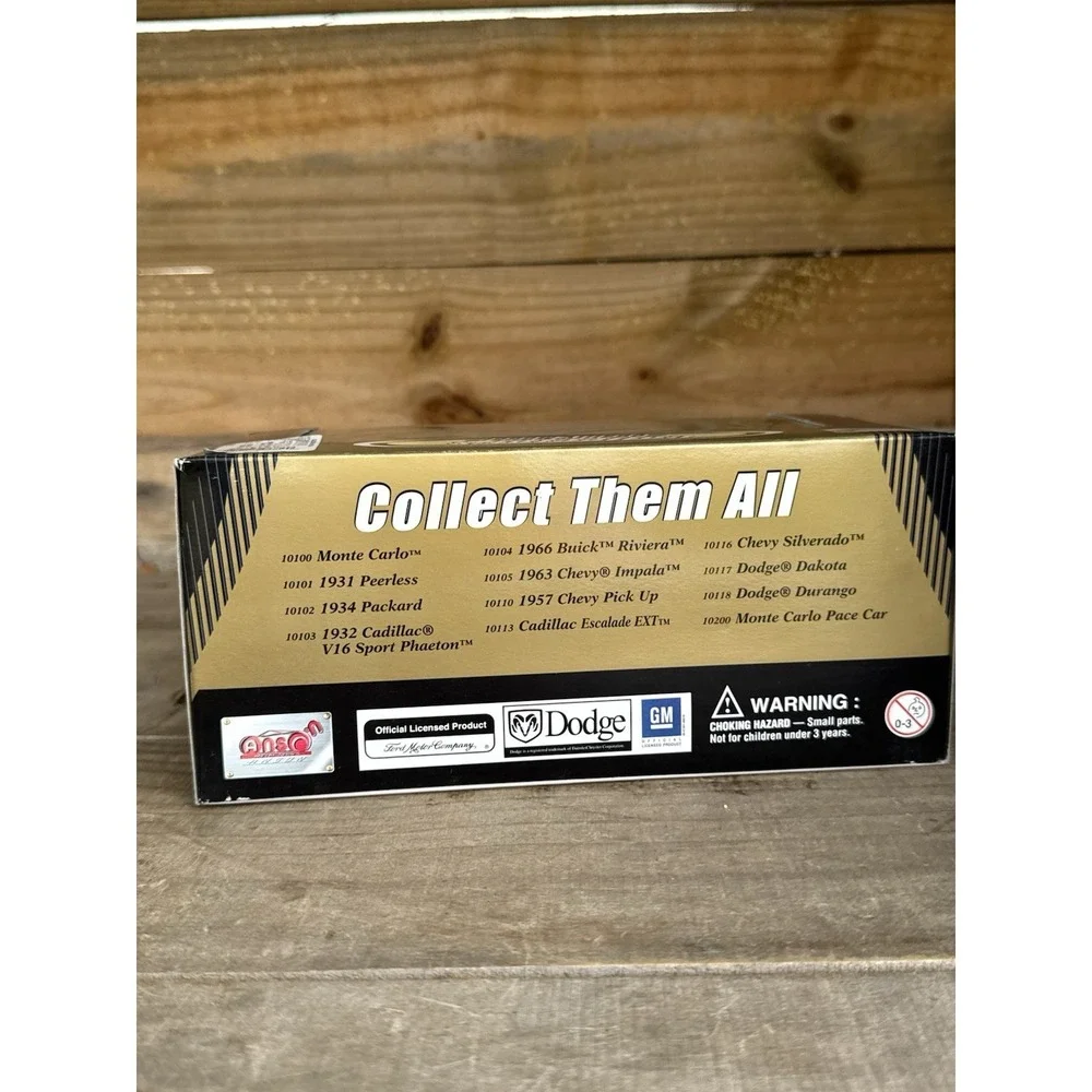 Anson Prestige Edition Collectible Quality Model Car 1931 PeerLess 1/18, IN BOX!